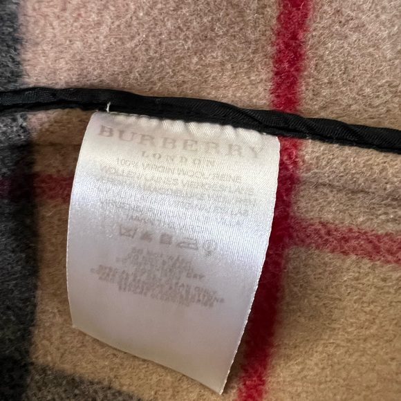 Burberry toggle ruffle coat size 2 - Picture 5 of 8